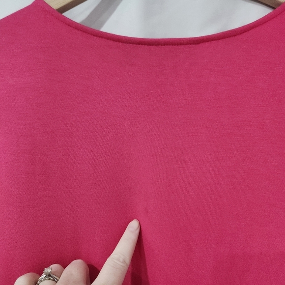 Susan Graver Weekend Women's Tunic Top Size M Bright Pink Pockets Soft Knit - Picture 6 of 7
